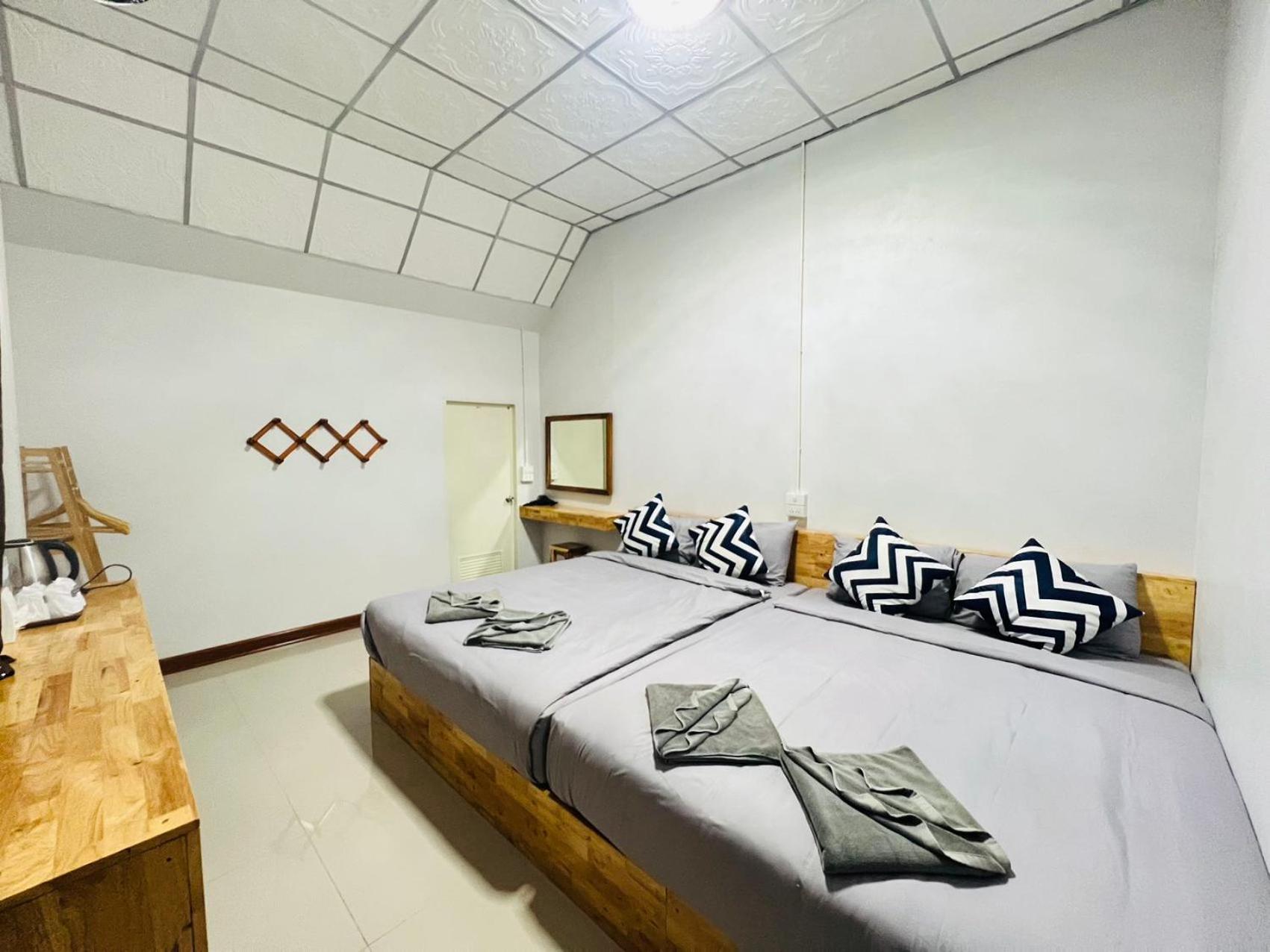 Lungwang Homestay Ban Rak Thai
